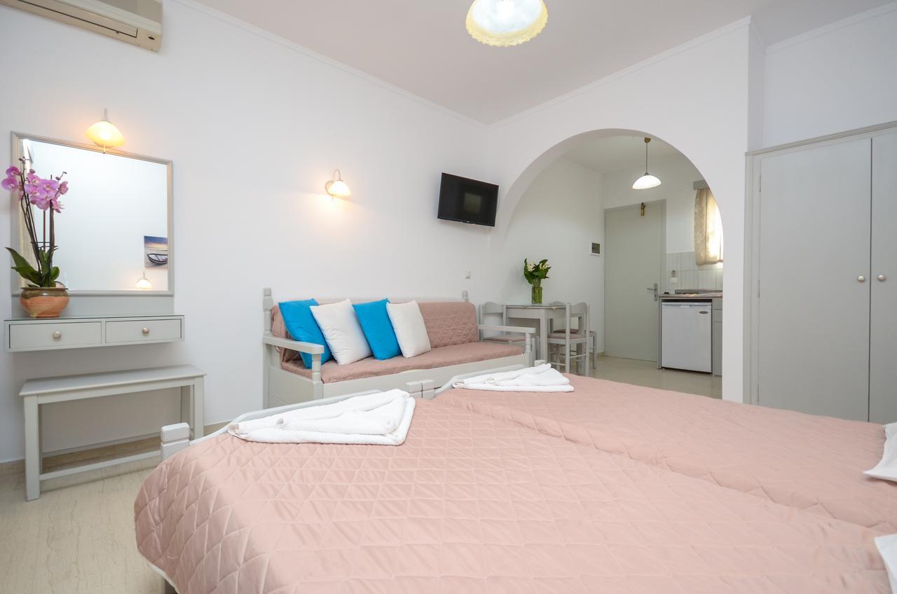 Golden Beach Studios Down Town Naxos City Екстериор снимка