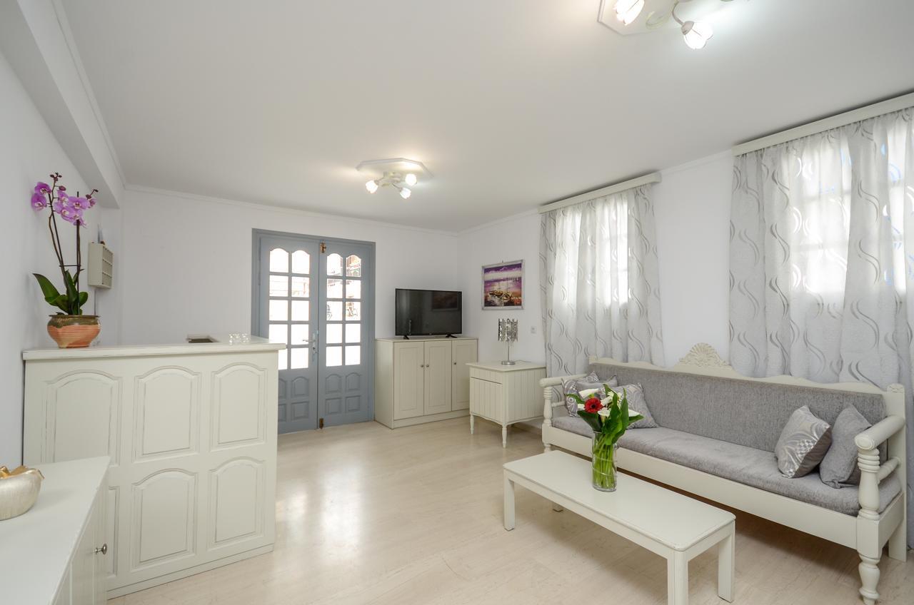 Golden Beach Studios Down Town Naxos City Екстериор снимка